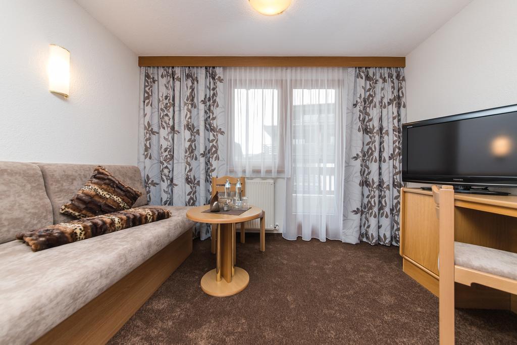 Hotel Idhof Ischgl Bagian luar foto